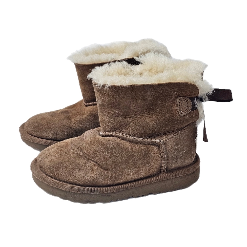 UGG Mini Bailey Bow II Suede Sheepskin Toddler Girls Chestnut Size 9
